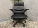 LA-Z-BOY Pneumatic High Back Office Chair in Black - Image 8